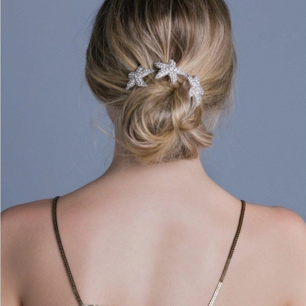 SoHo Style Elegant Silver or Gold rhinestone Starfish Hair stick